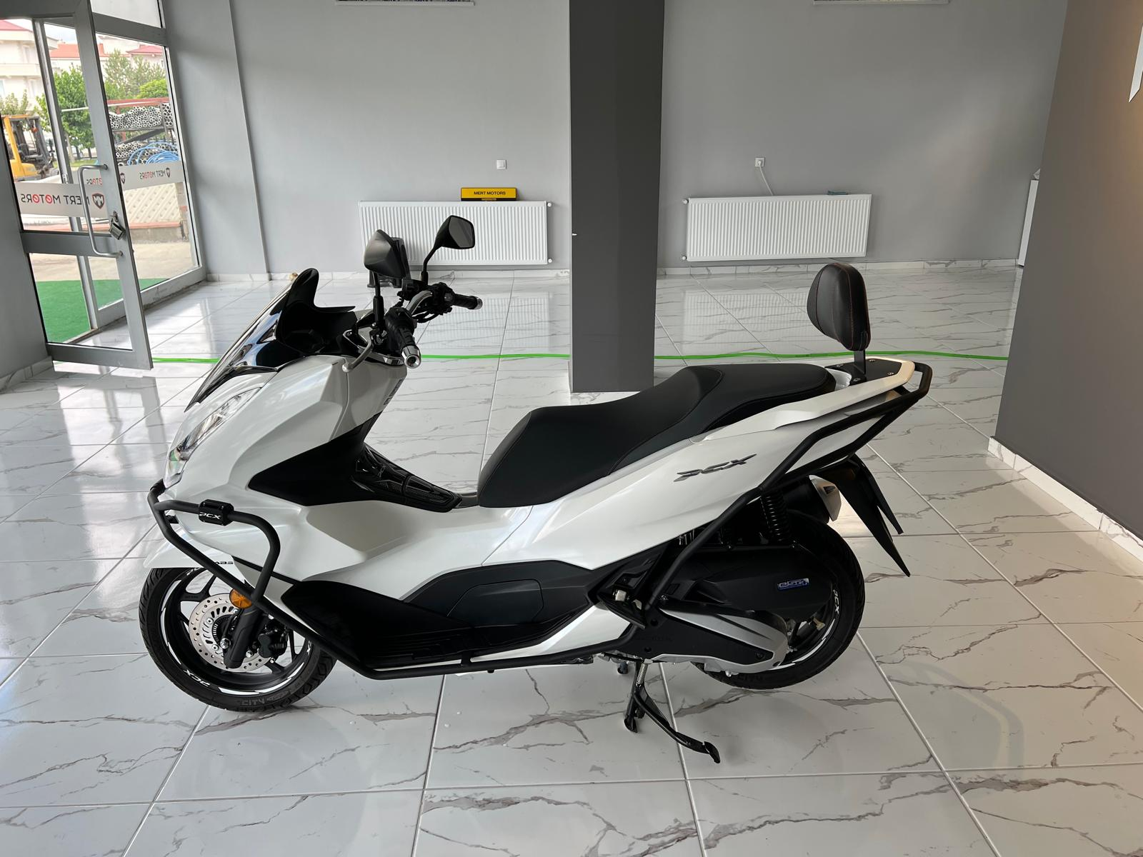 HONDA PCX